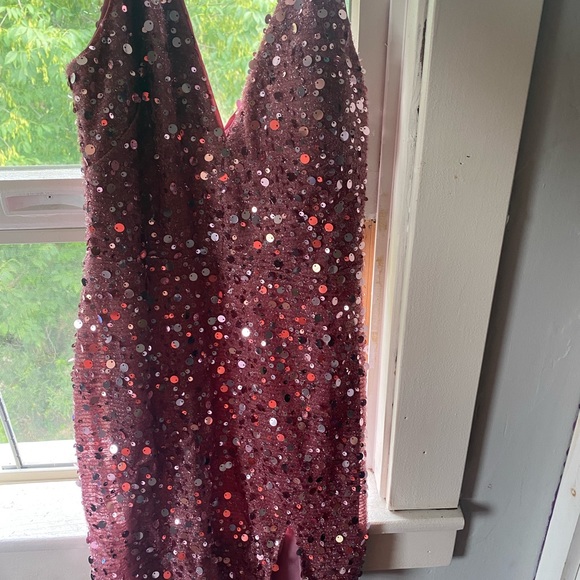 Dresses & Skirts - Homecoming dress!!